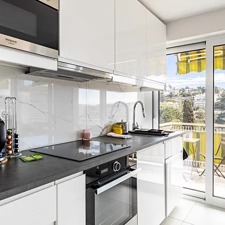Elegance And Serenity With Terrace, View & A C * Cannes