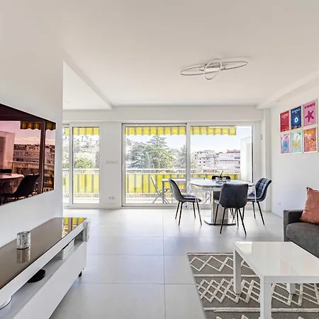 Elegance And Serenity With Terrace, View & A C *